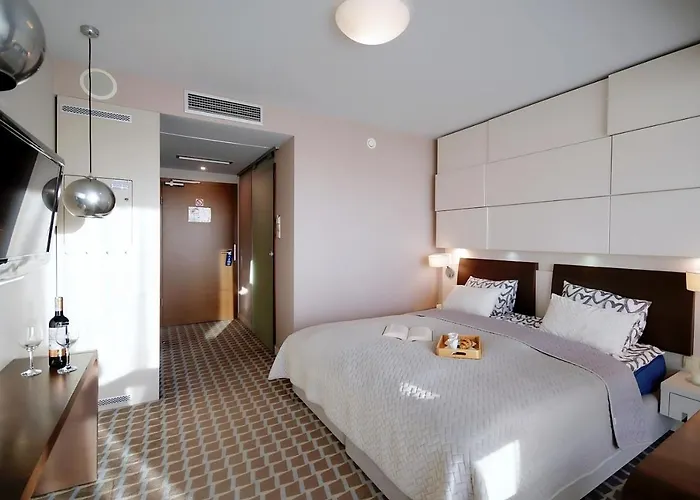 309 W Pieciogwiazdkowym Marine Plaza 20 M Rowery W Cenie Dobruk