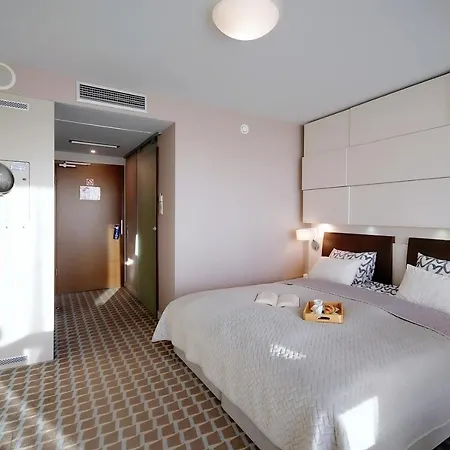 309 W Pieciogwiazdkowym Marine Plaza 20 M Rowery W Cenie Dobruk