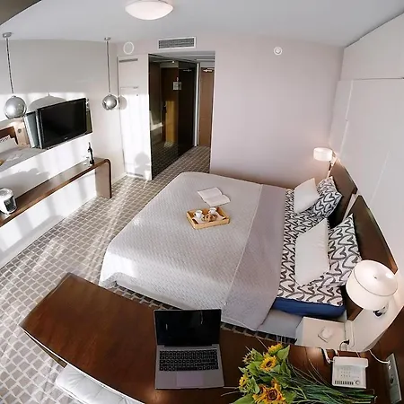 309 W Pieciogwiazdkowym Marine Plaza 20 M Rowery W Cenie Dobruk * Kołobrzeg