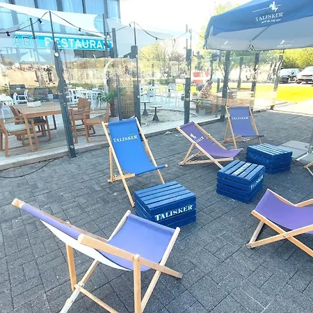 309 W Pieciogwiazdkowym Marine Plaza 20 M Rowery W Cenie Dobruk *