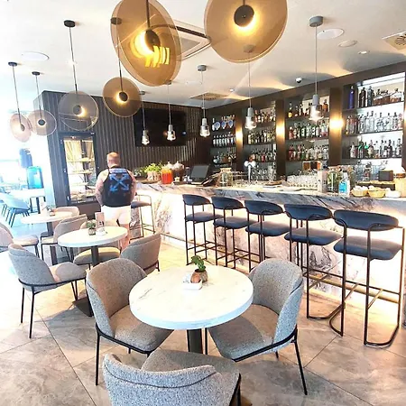 309 W Pieciogwiazdkowym Marine Plaza 20 M Rowery W Cenie Dobruk