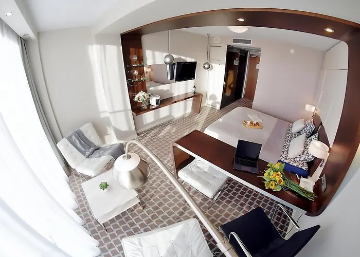 309 W Pieciogwiazdkowym Marine Plaza 20 M Rowery W Cenie Dobruk *