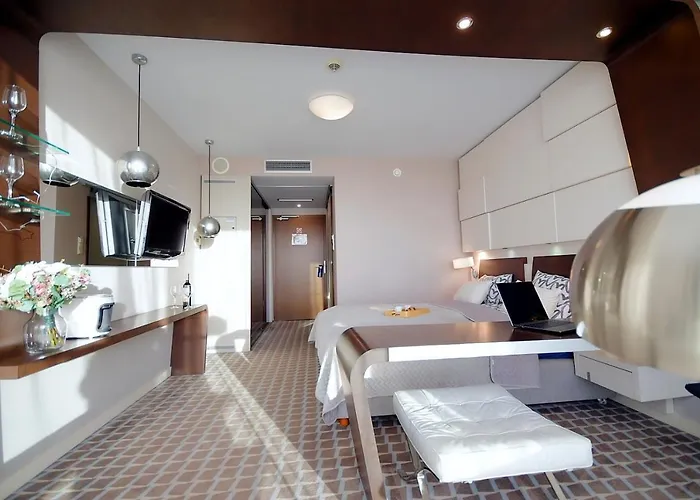 309 W Pieciogwiazdkowym Marine Plaza 20 M Rowery W Cenie Dobruk